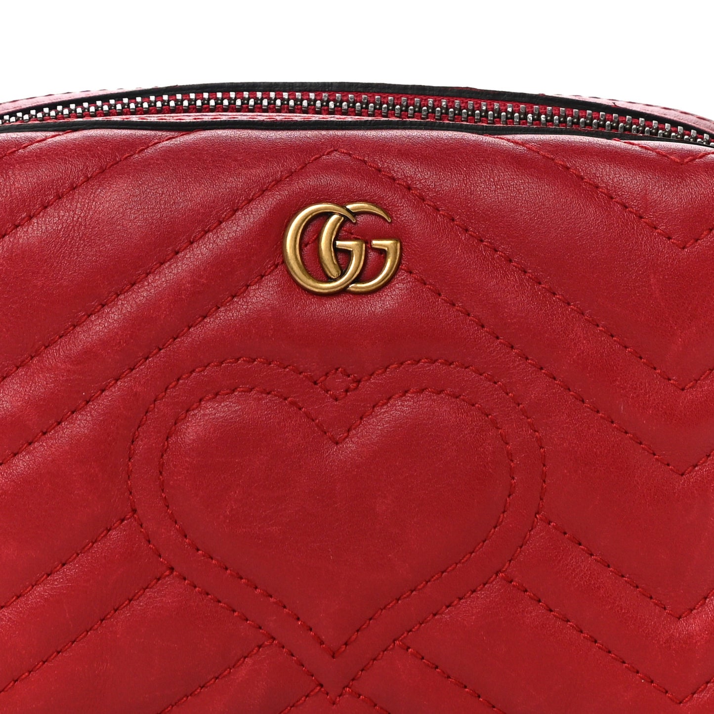 Calfskin Matelasse GG Marmont Cosmetic Case Hibiscus Red
