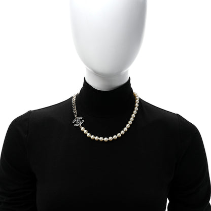 Chanel Pearl Resin CC Choker Necklace Gold White Black 2 of 5