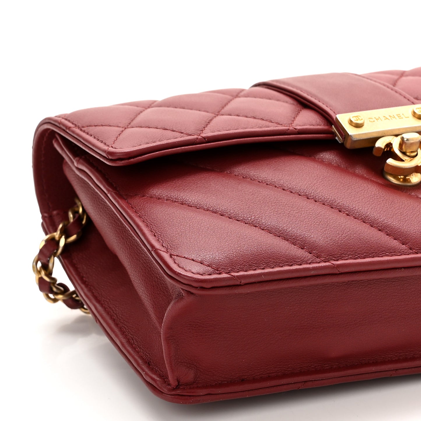 Calfskin Quilted Chevron In The City Bag Wallet on Chain WOC Red