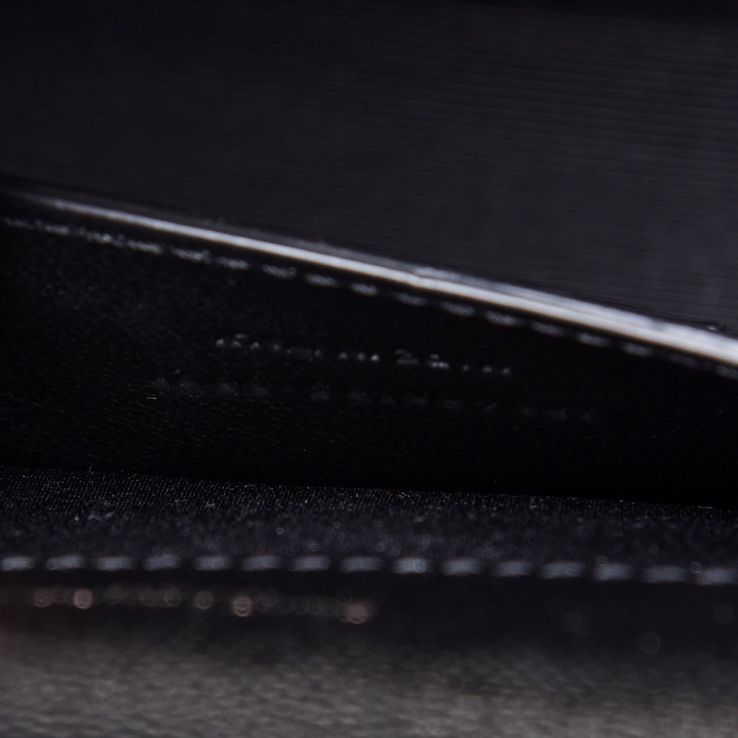 Saint Laurent Grain De Poudre Textured Mixed Matelasse Triquilt Medium Monogram Satchel Black 9 of 12