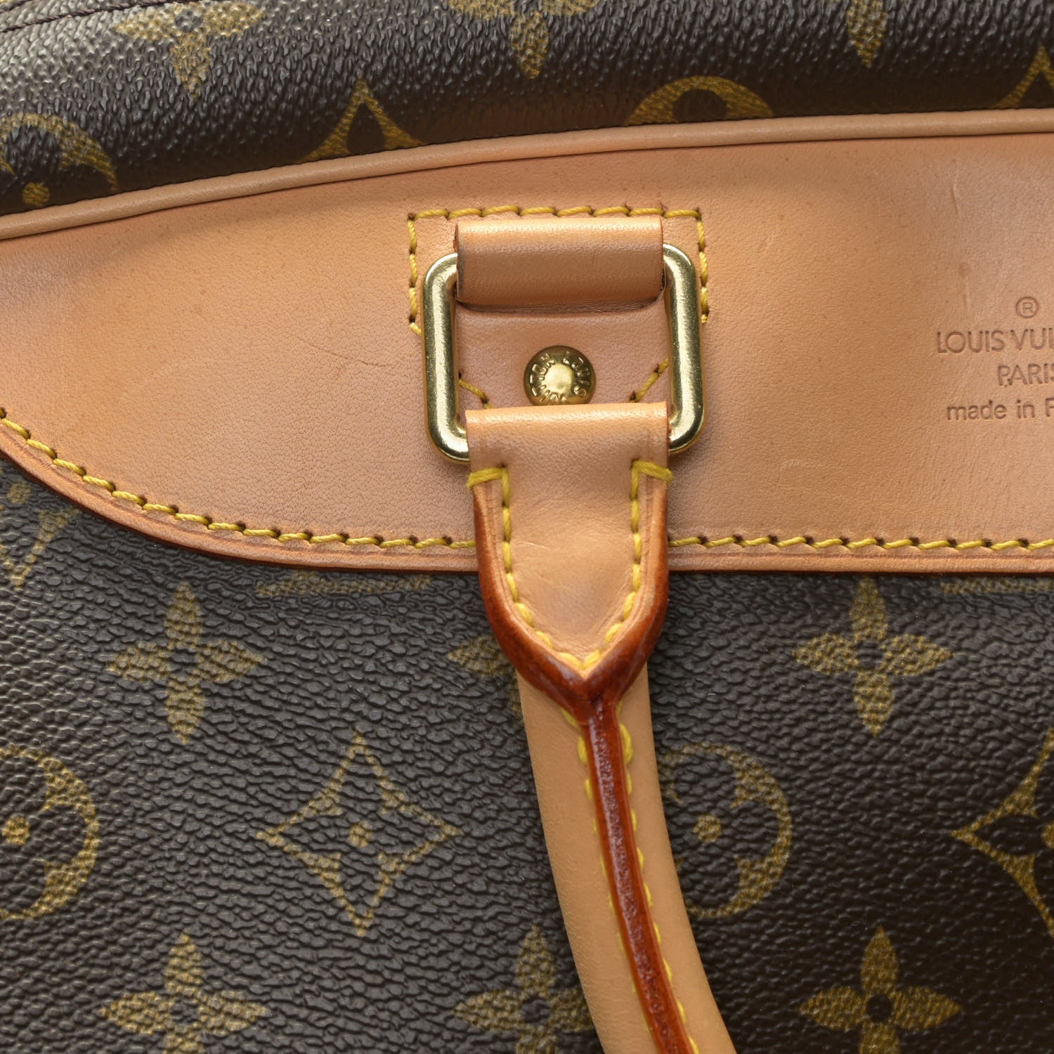 Louis Vuitton Monogram Evasion Sports Bag 13 of 19