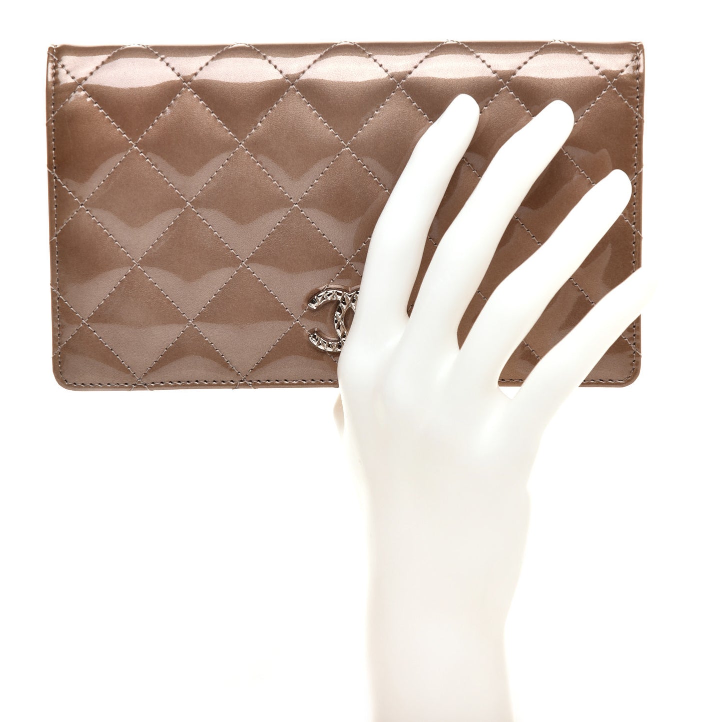 Patent Quilted Brilliant Yen Wallet Khaki