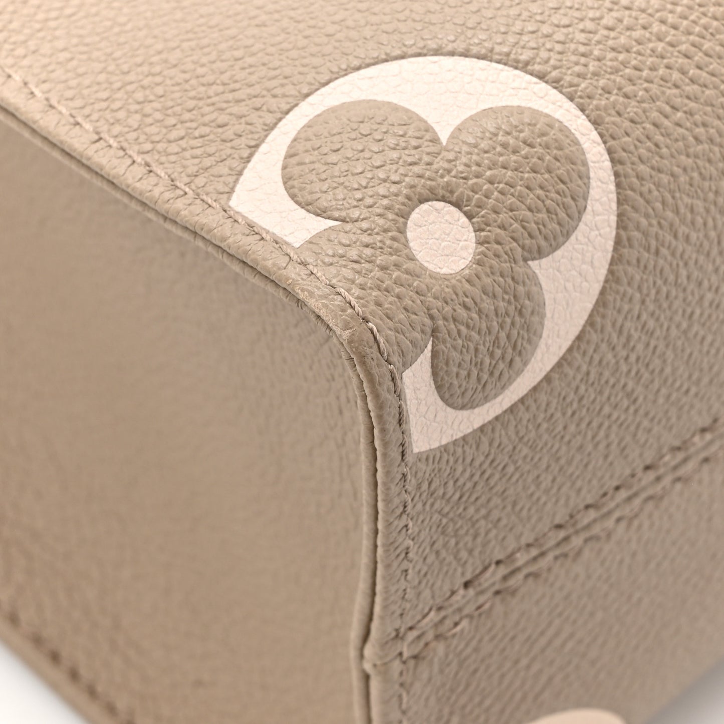 Empreinte Monogram Giant Onthego PM Tourterelle Creme