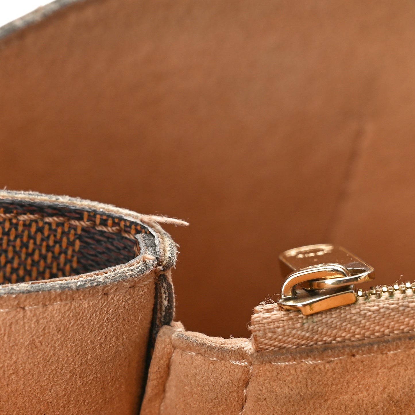 Damier Ebene Kensington
