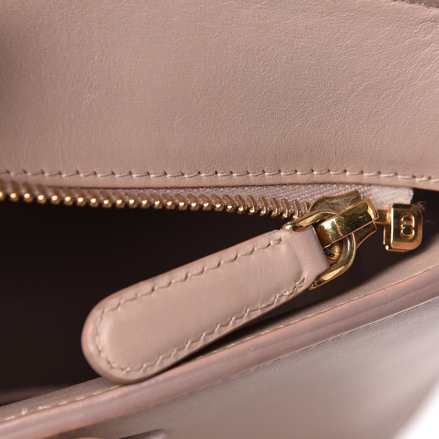 Calfskin Medium Bar Tote Light Pink
