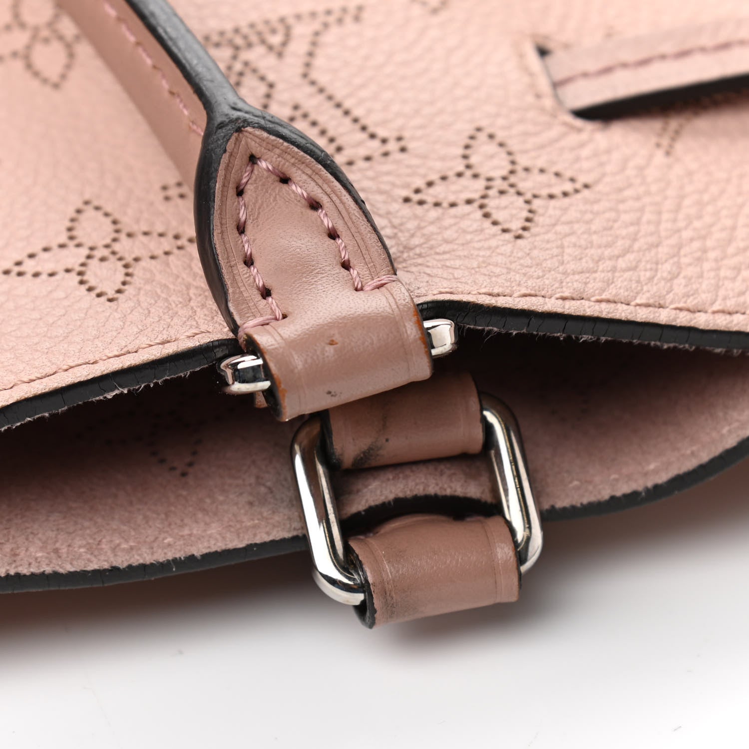Louis Vuitton Mahina Girolata Magnolia 16 of 18