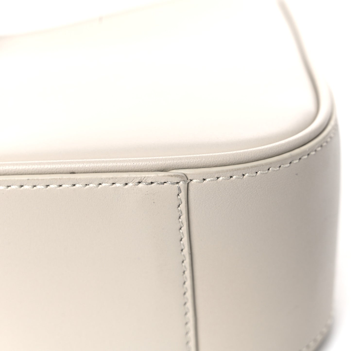Smooth Calfskin Le 5 A 7 Hobo Crema Soft