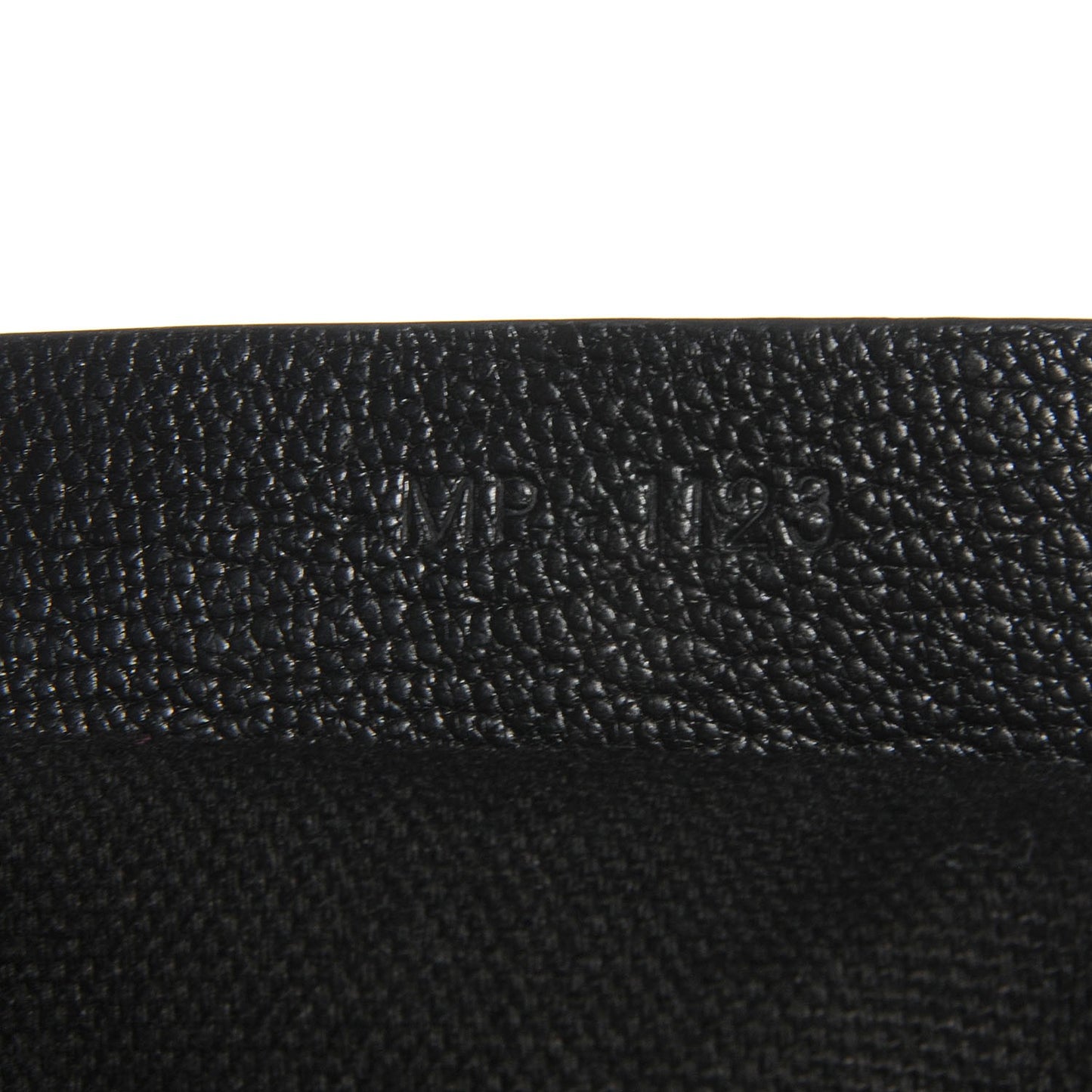 Sugar Goatskin Medium Antigona Black