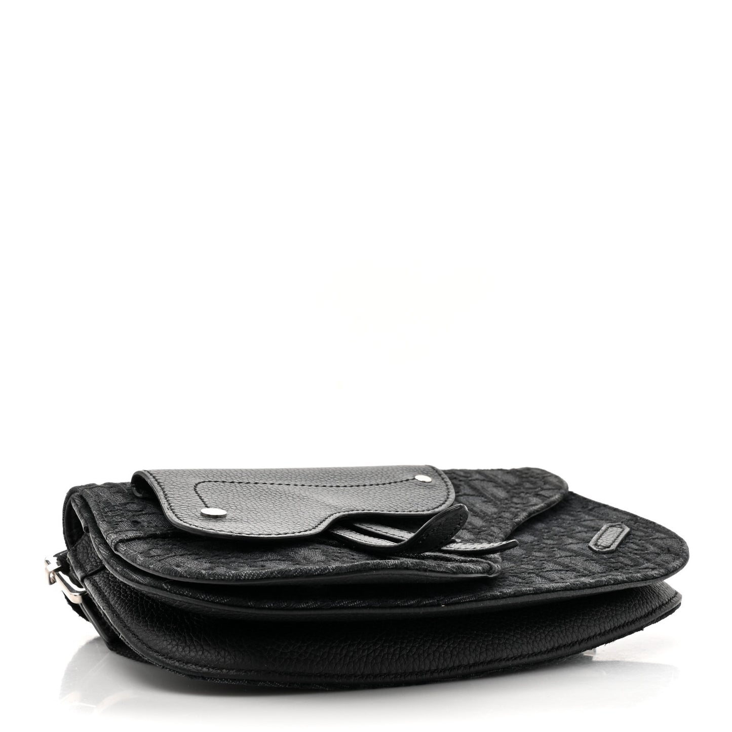 Oblique Saddle Messenger Pouch Black
