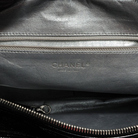 Patent Calfskin Large Luxe Ligne Tote Black