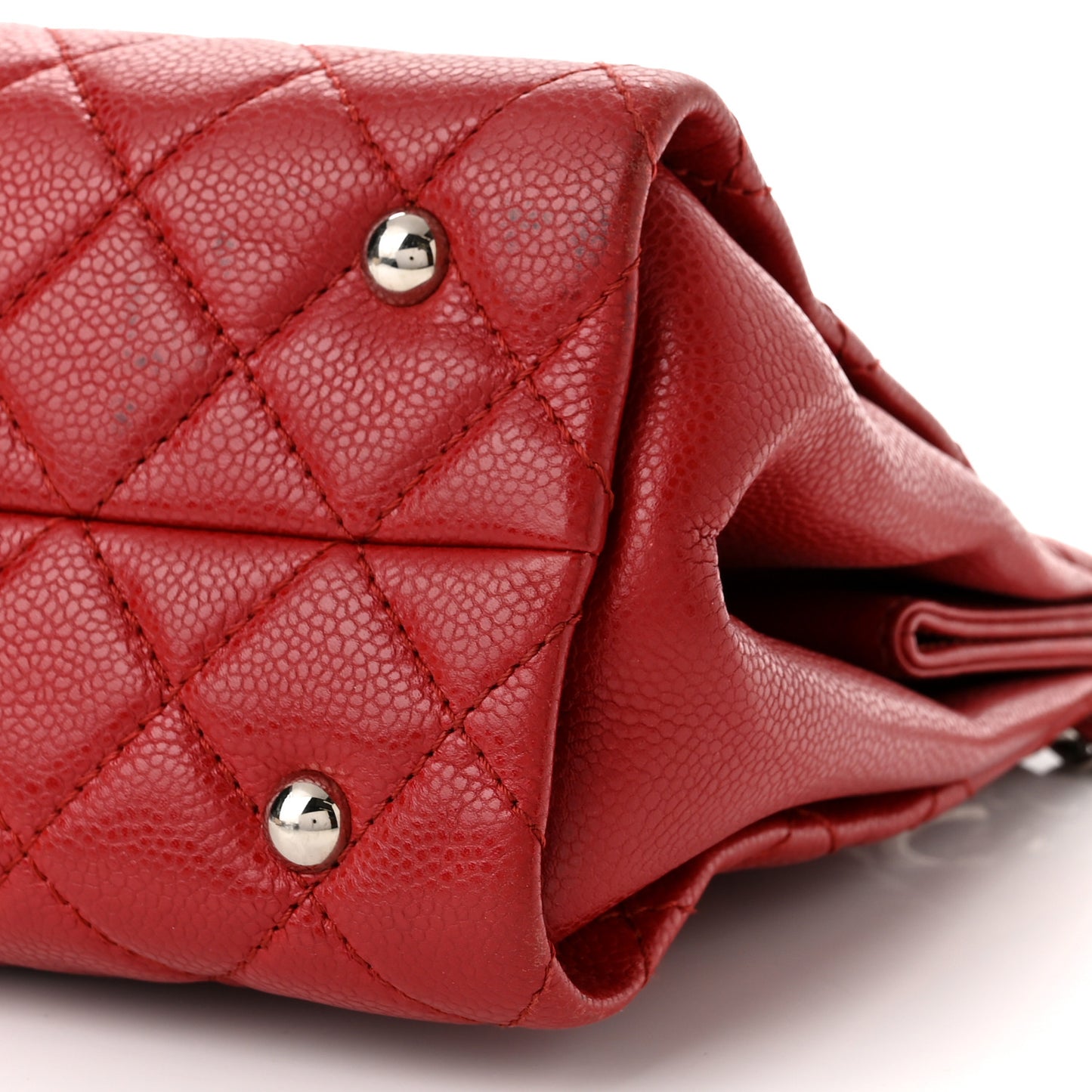 Caviar Quilted Timeless CC Shopping Tote Red