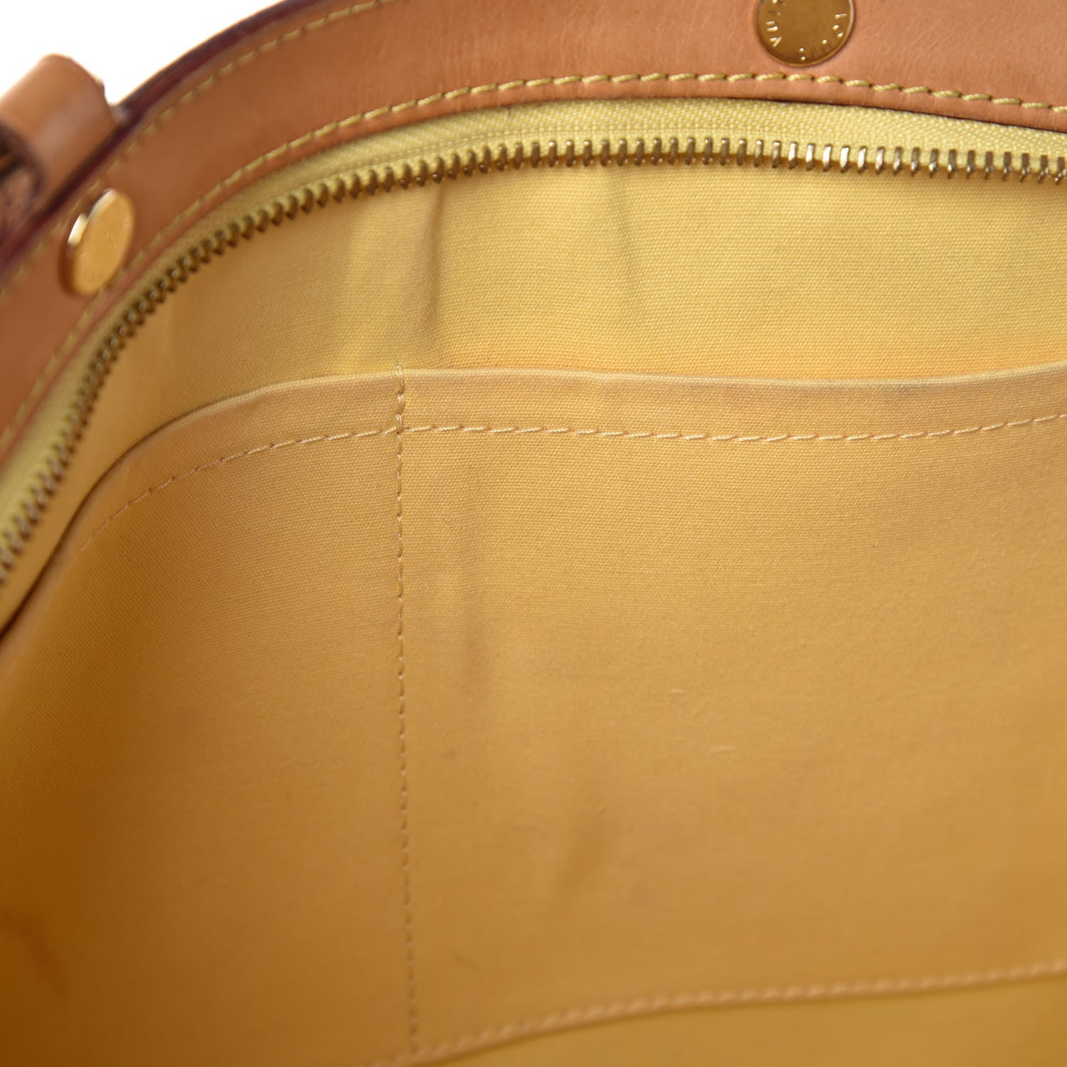 Louis Vuitton Vernis Brea MM Citrine 9 of 22