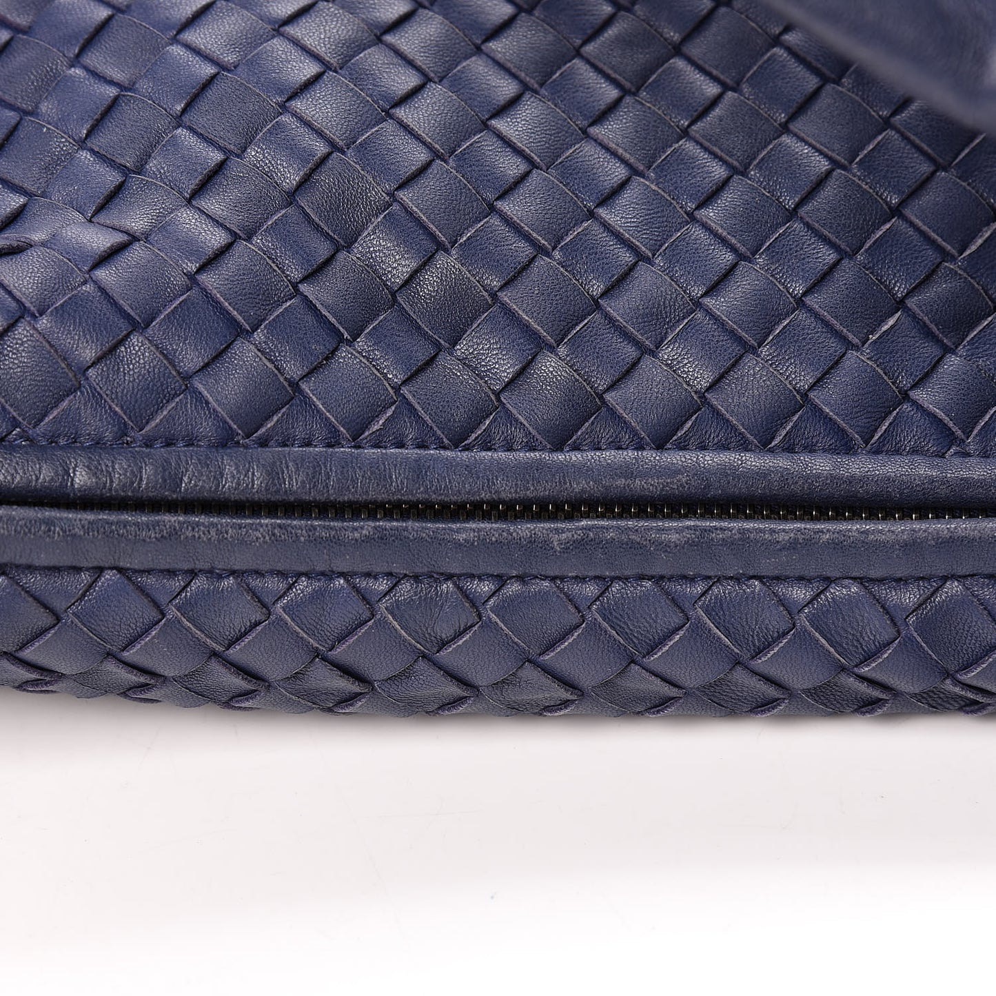 Nappa Intrecciato Large Veneta Hobo Atlantic