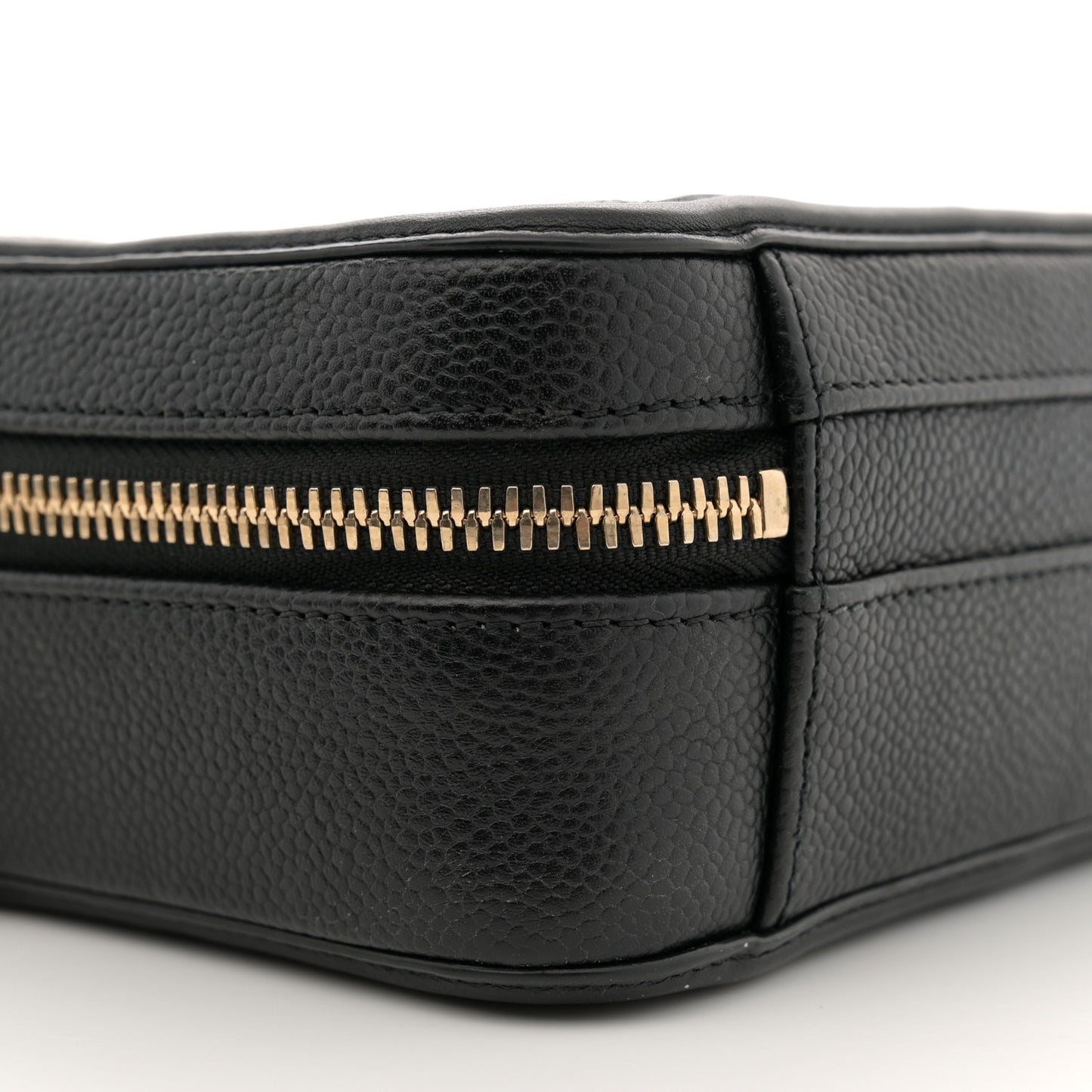 Caviar Quilted Small CC Filigree Vanity Case Black