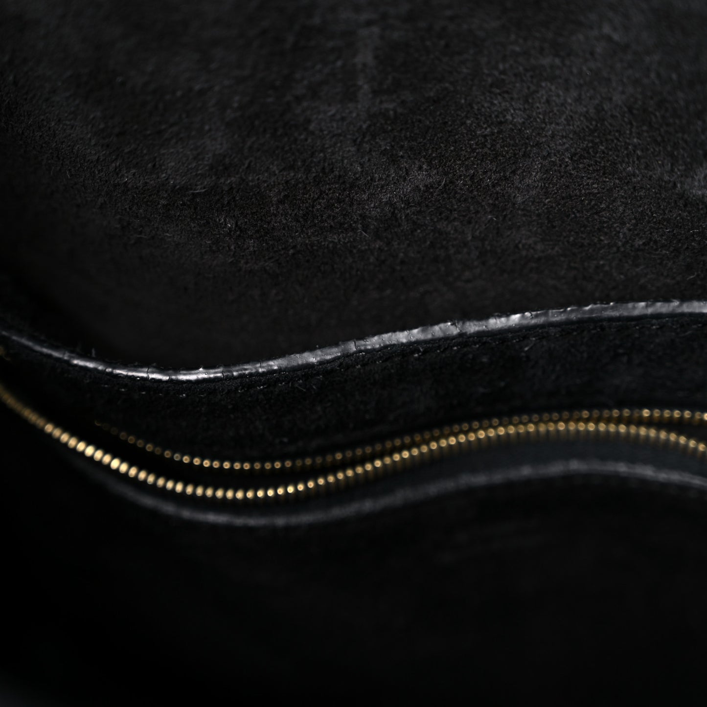 Soft Grained Calfskin Sangle Bucket Bag Black