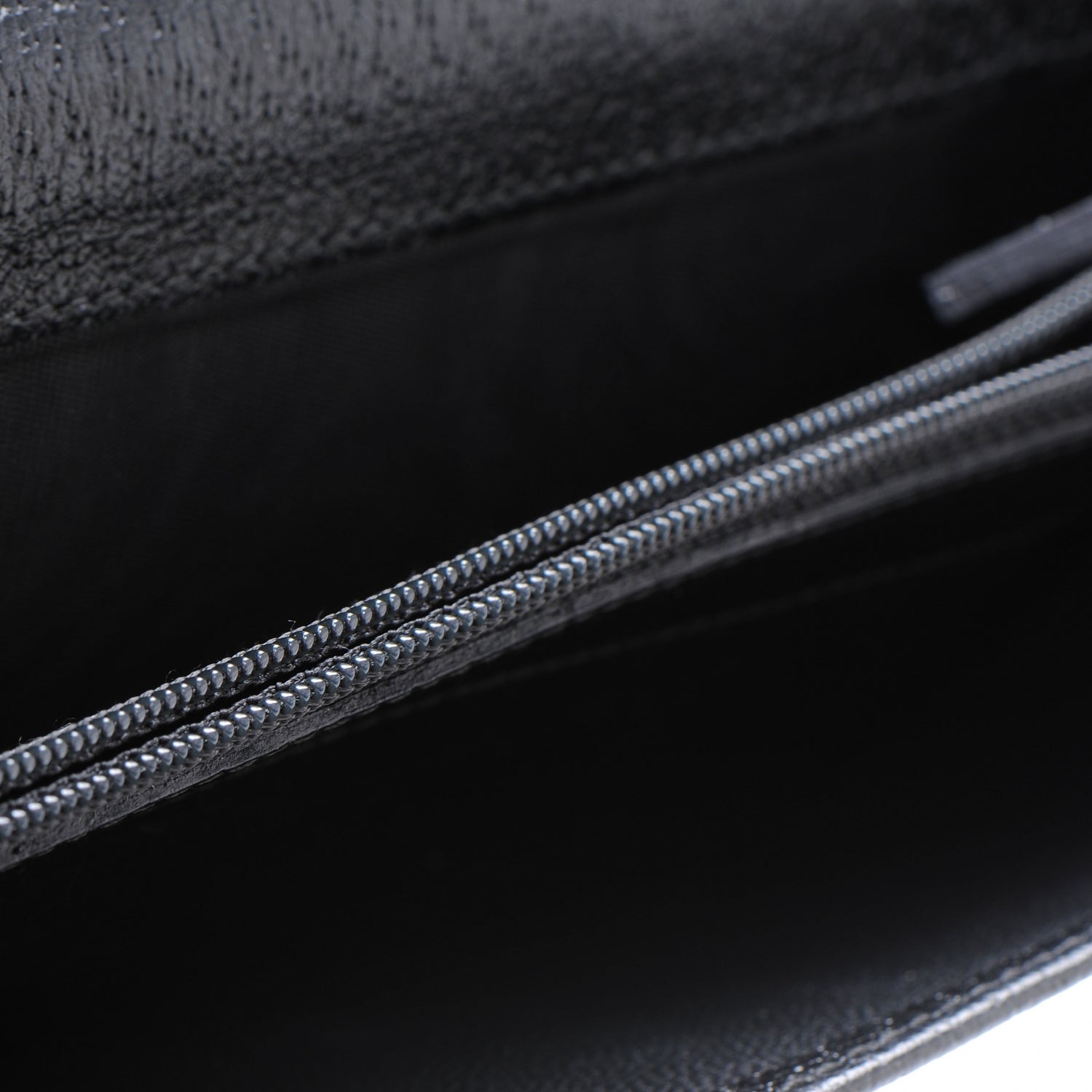 Gucci Monogram Canvas D Ring Wallet Black 7 of 9