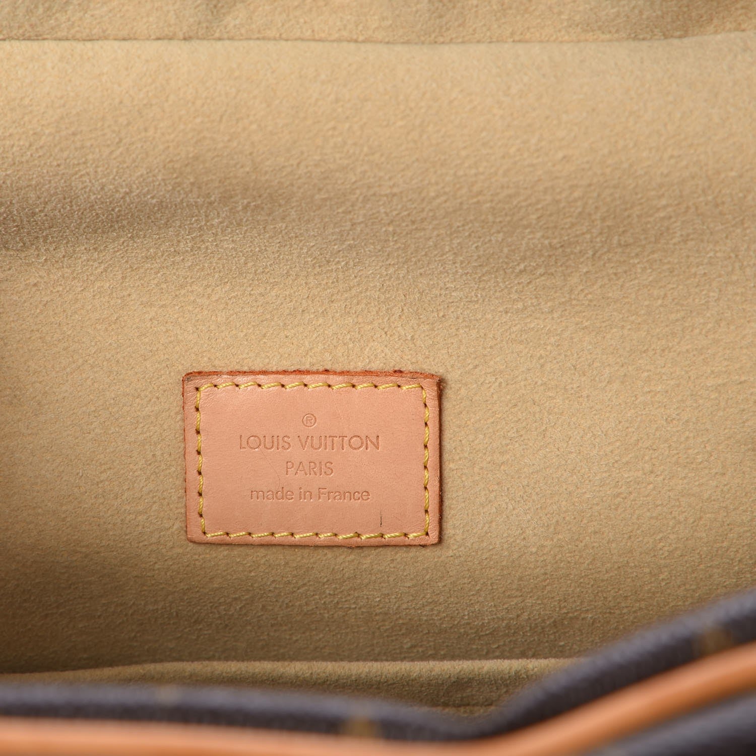 Louis Vuitton Monogram Manhattan GM 6 of 8