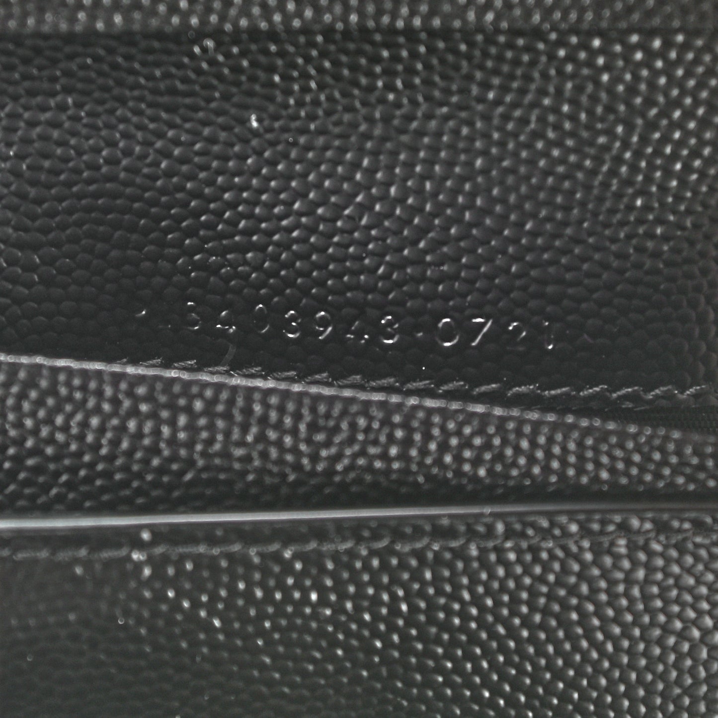 Grain De Poudre Matelasse Chevron Monogram Compact Tri Fold Wallet Black