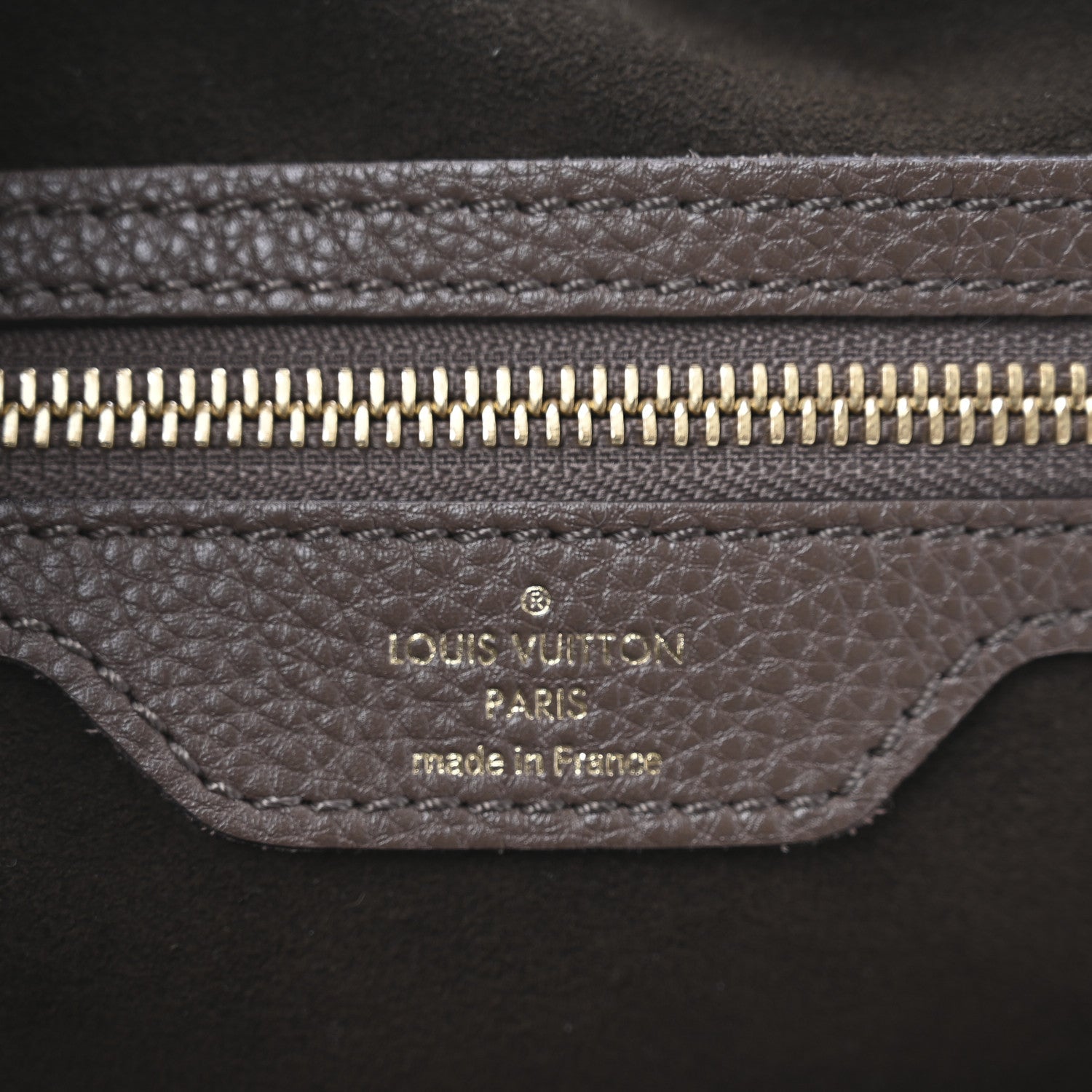 Louis Vuitton Mahina L Gris Perle 6 of 10