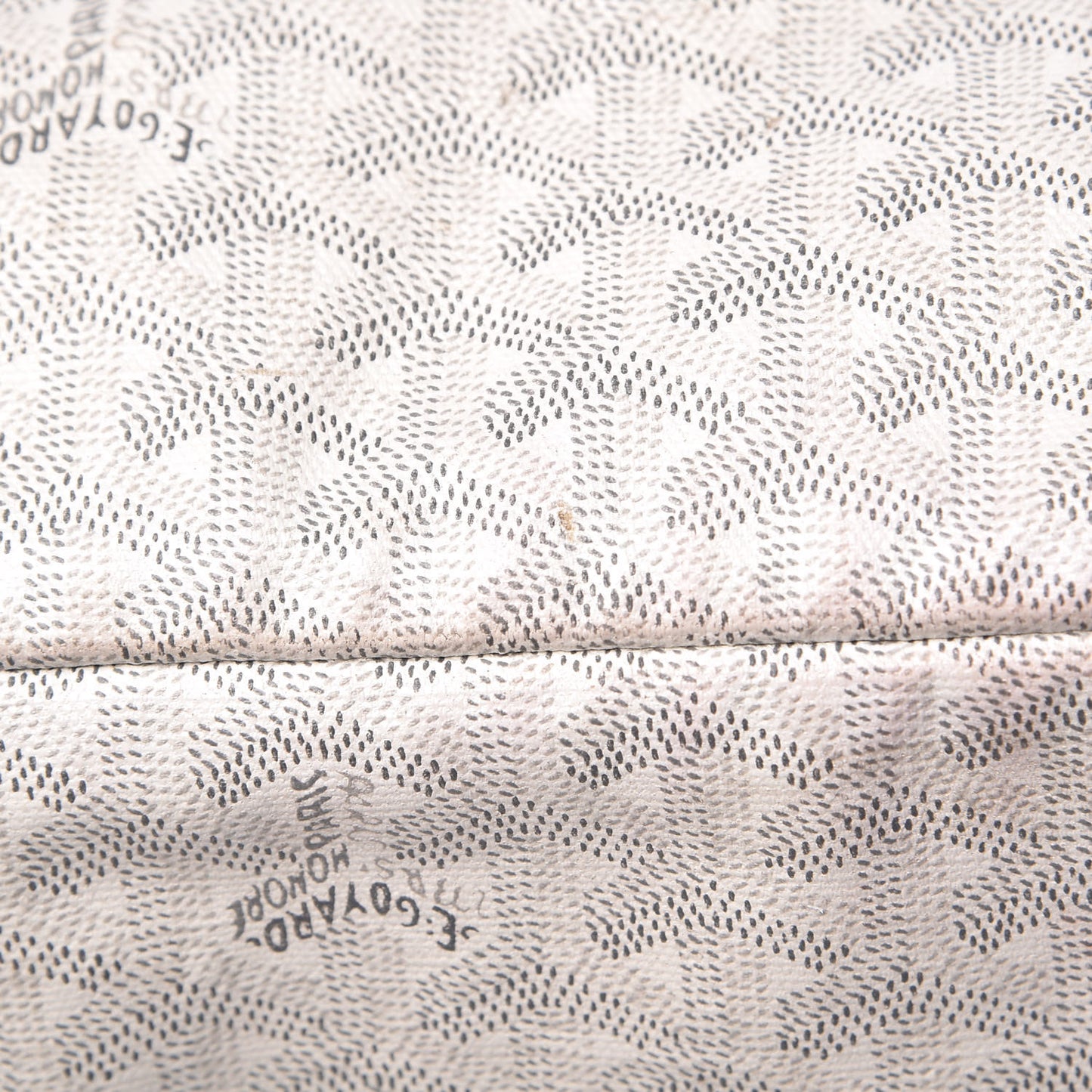 Goyardine Saint Louis GM White