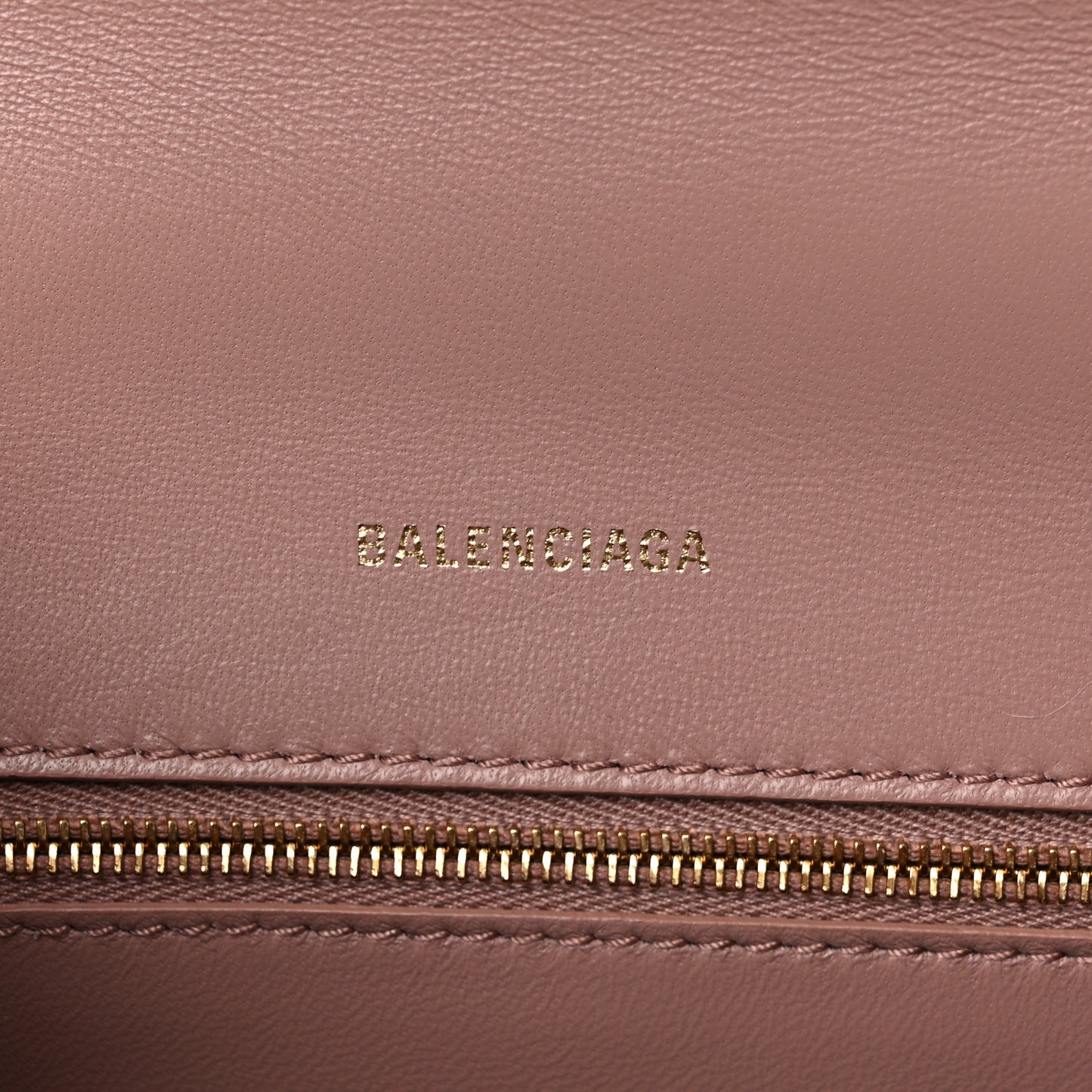 Grained Calfskin Small Hourglass Top Handle Bag Nude Beige
