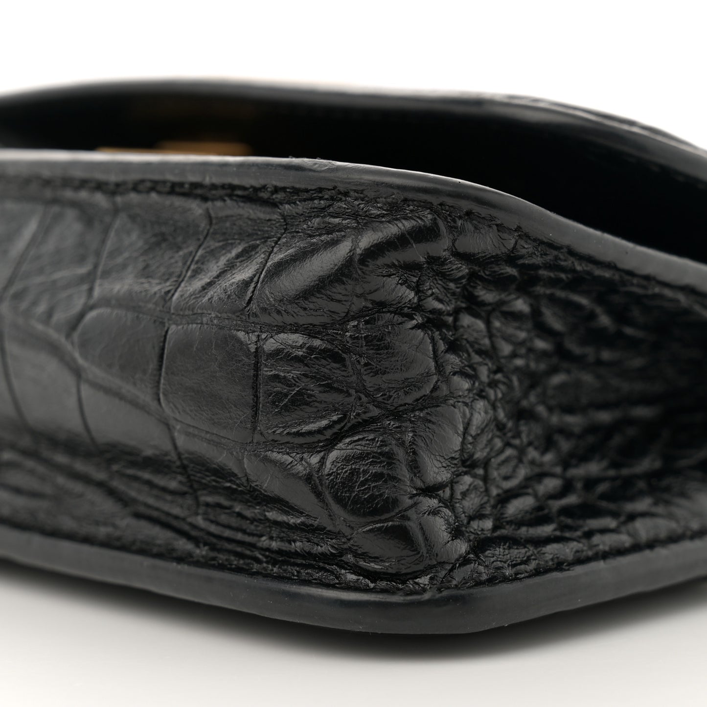 Extra Supple Calfskin Crocodile Embossed Gossip Wallet On Chain Black