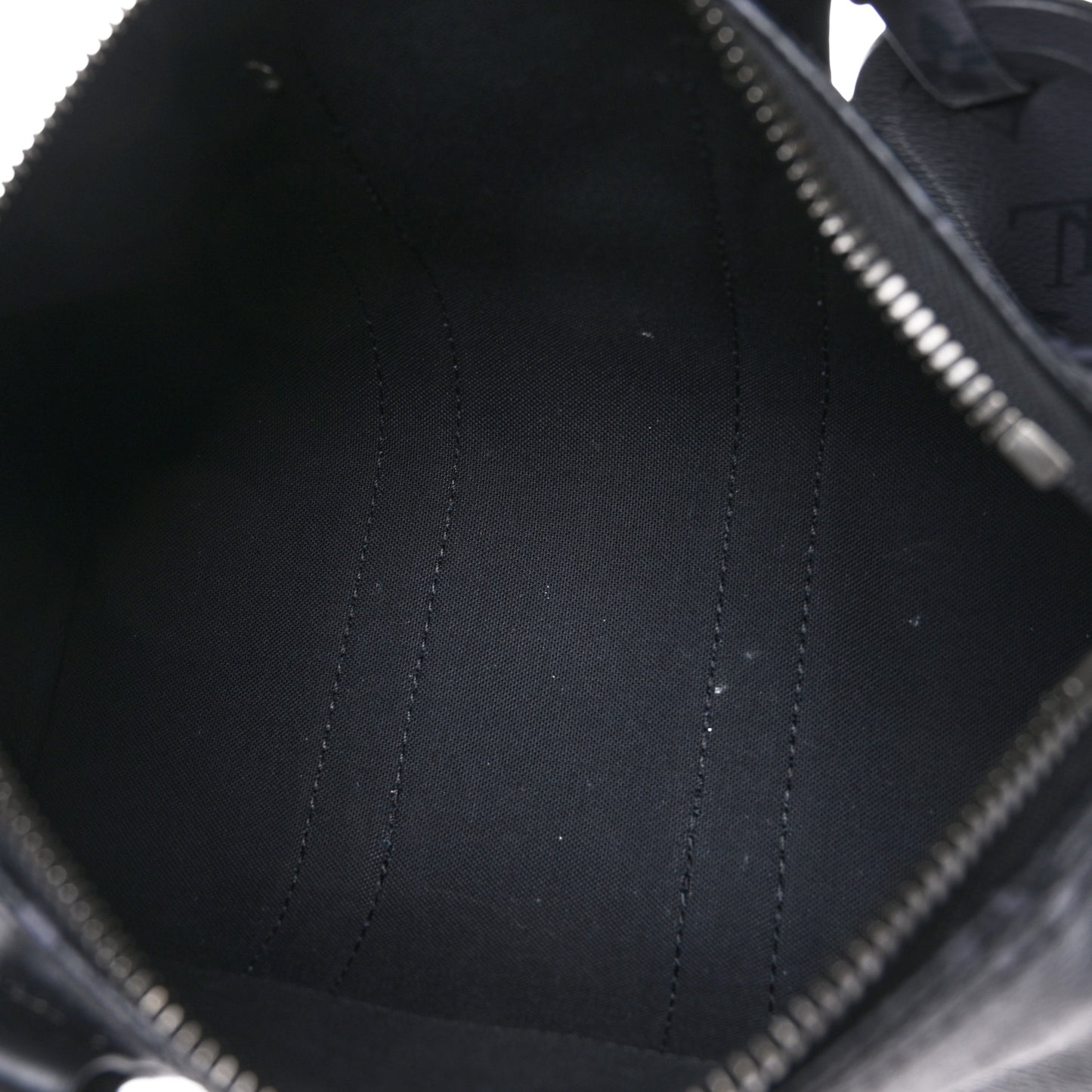 Reverse Monogram Eclipse Keepall Bandouliere 25