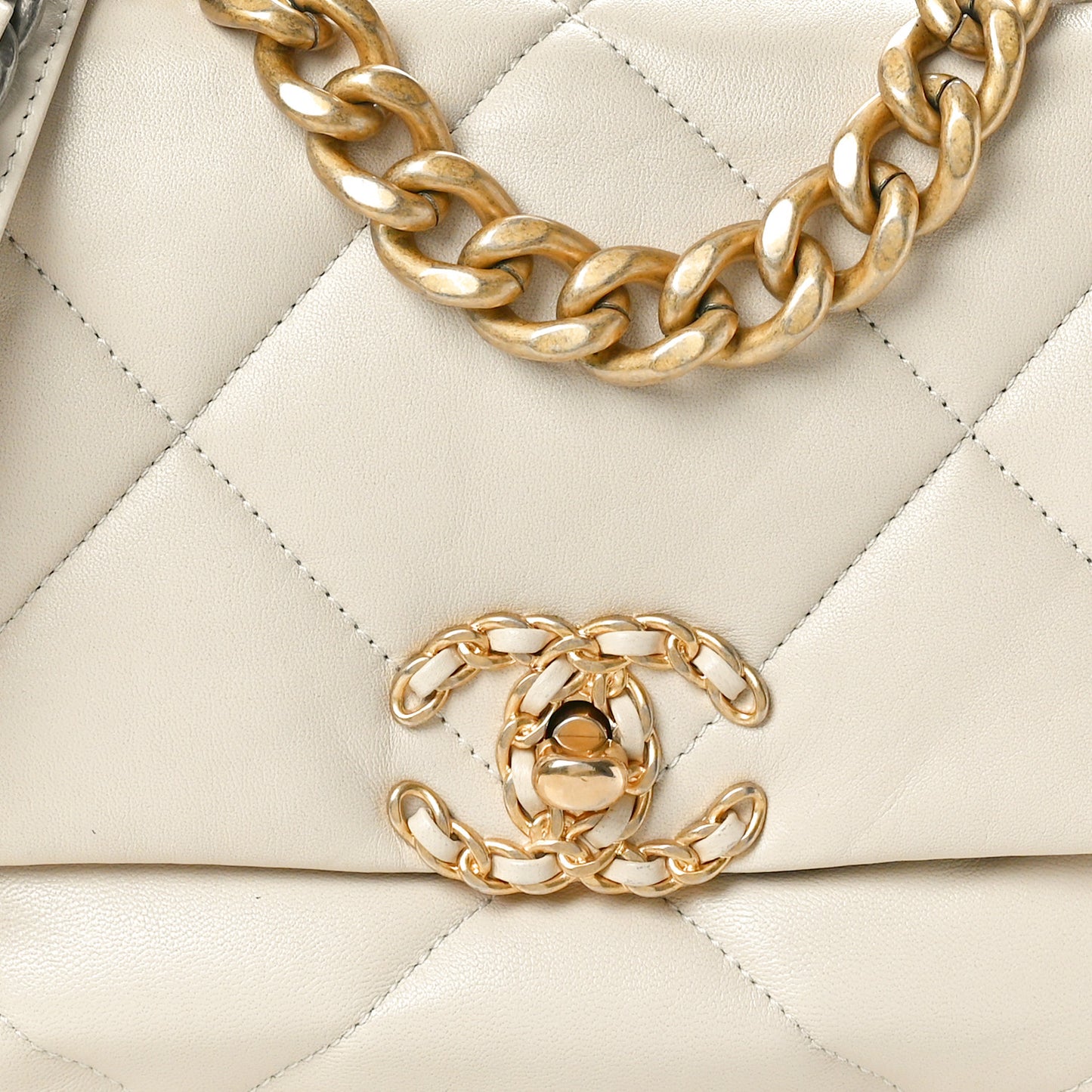 Lambskin Quilted Medium Chanel 19 Flap Beige
