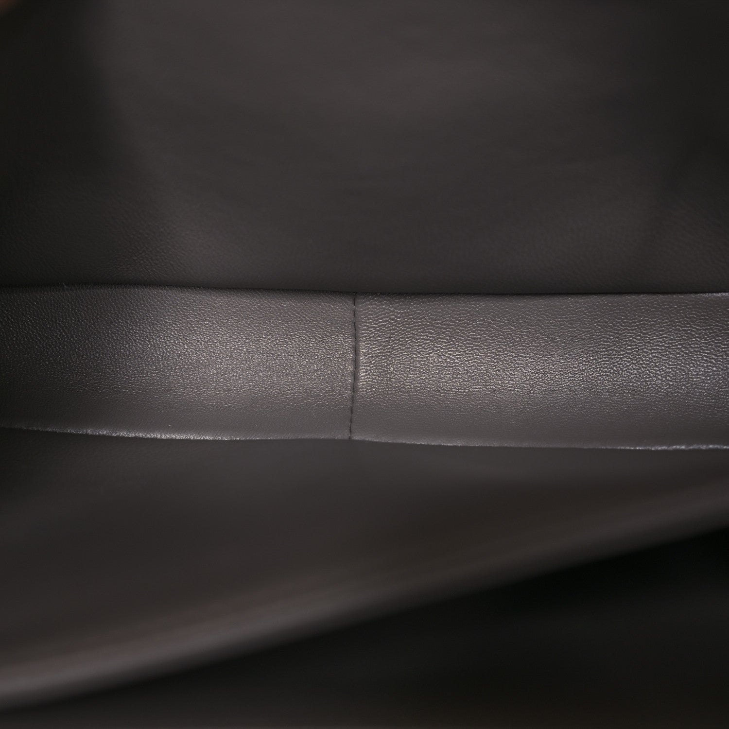 Celine Shiny Calfskin Medium Triomphe Pebble 5 of 17