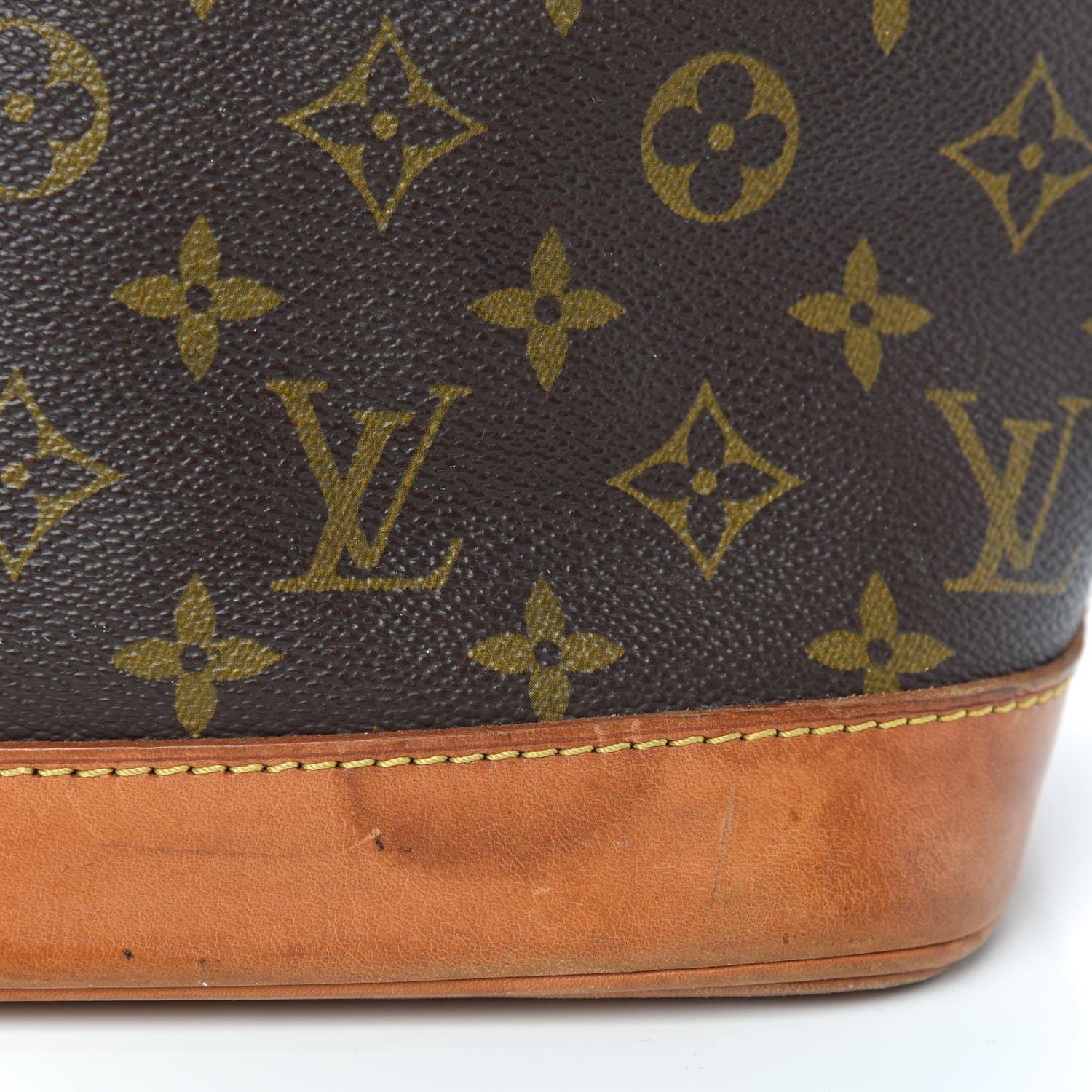 Louis Vuitton Monogram Alma PM 10 of 17