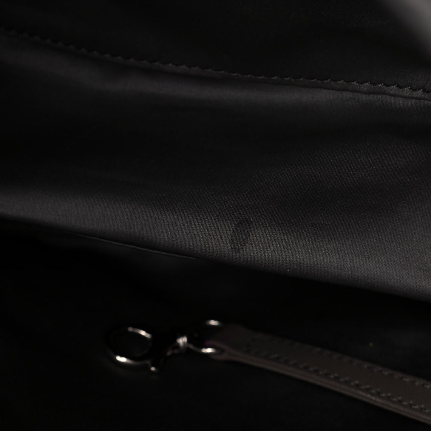 Calfskin Modern Chain Rhodoid East West Tote Black