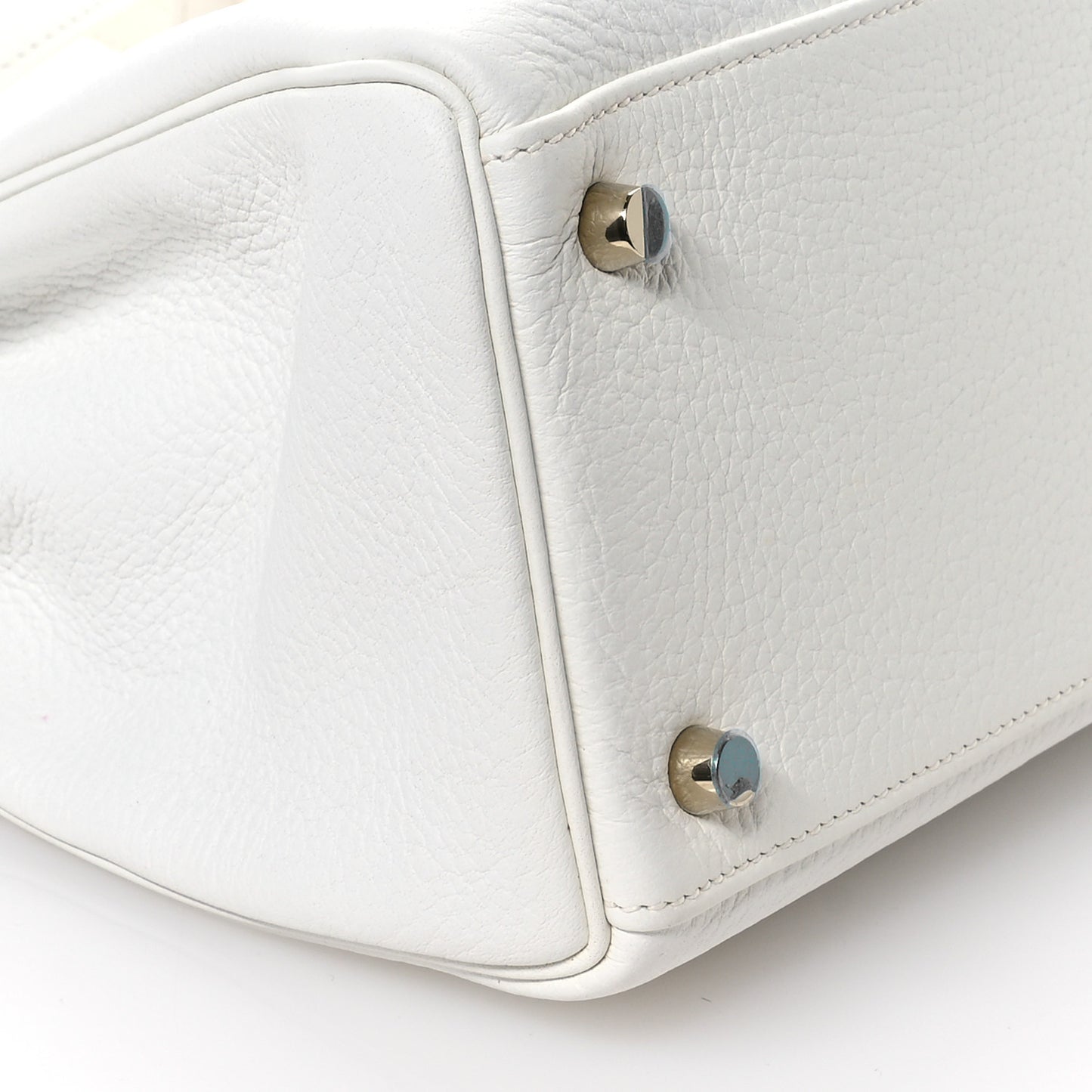 Taurillon Clemence Kelly Retourne 32 White