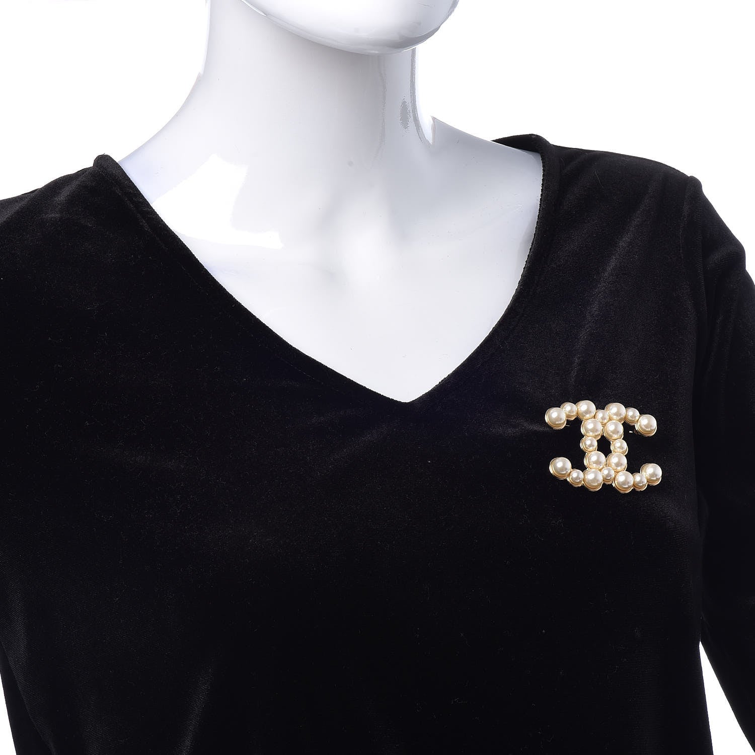 Chanel Pearl CC Brooch Light Gold 2 of 5