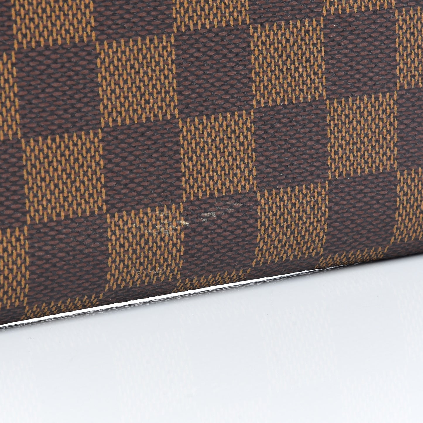Damier Ebene Zippy Wallet