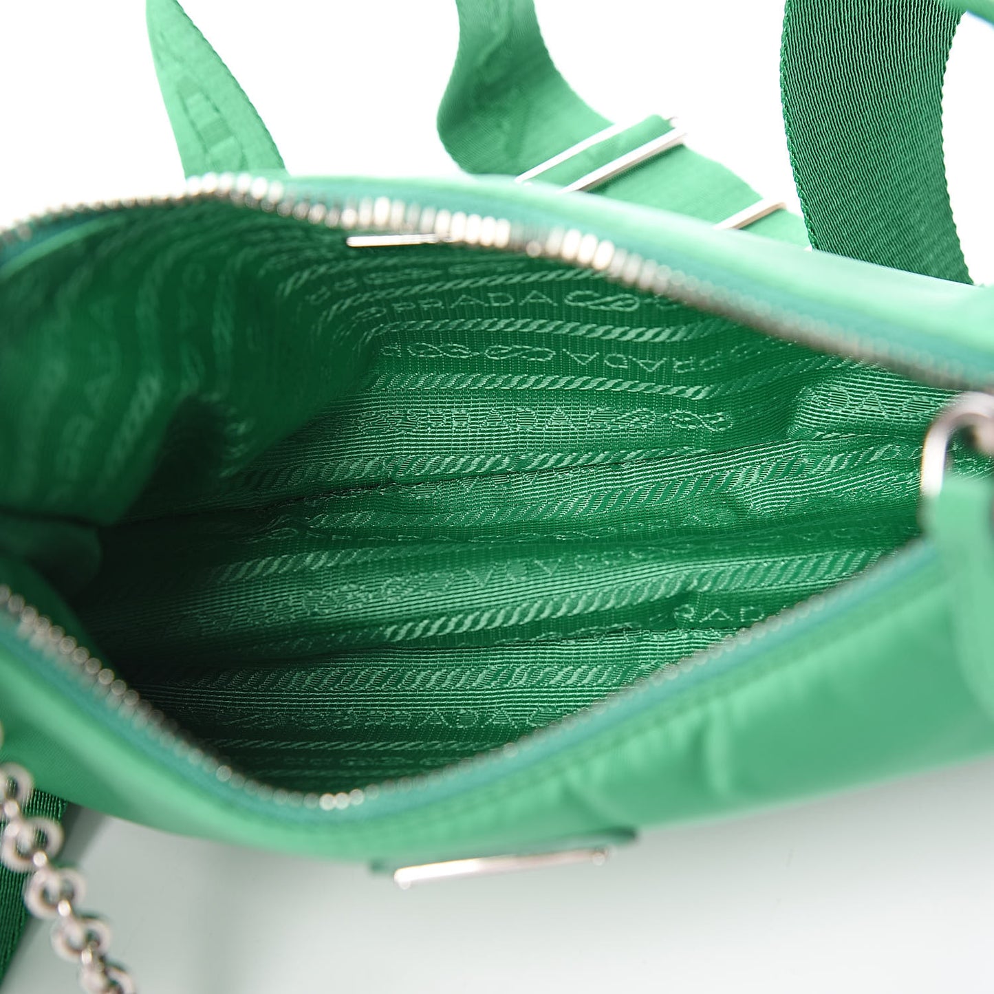 Nylon Re-Edition 2005 Shoulder Bag Menta