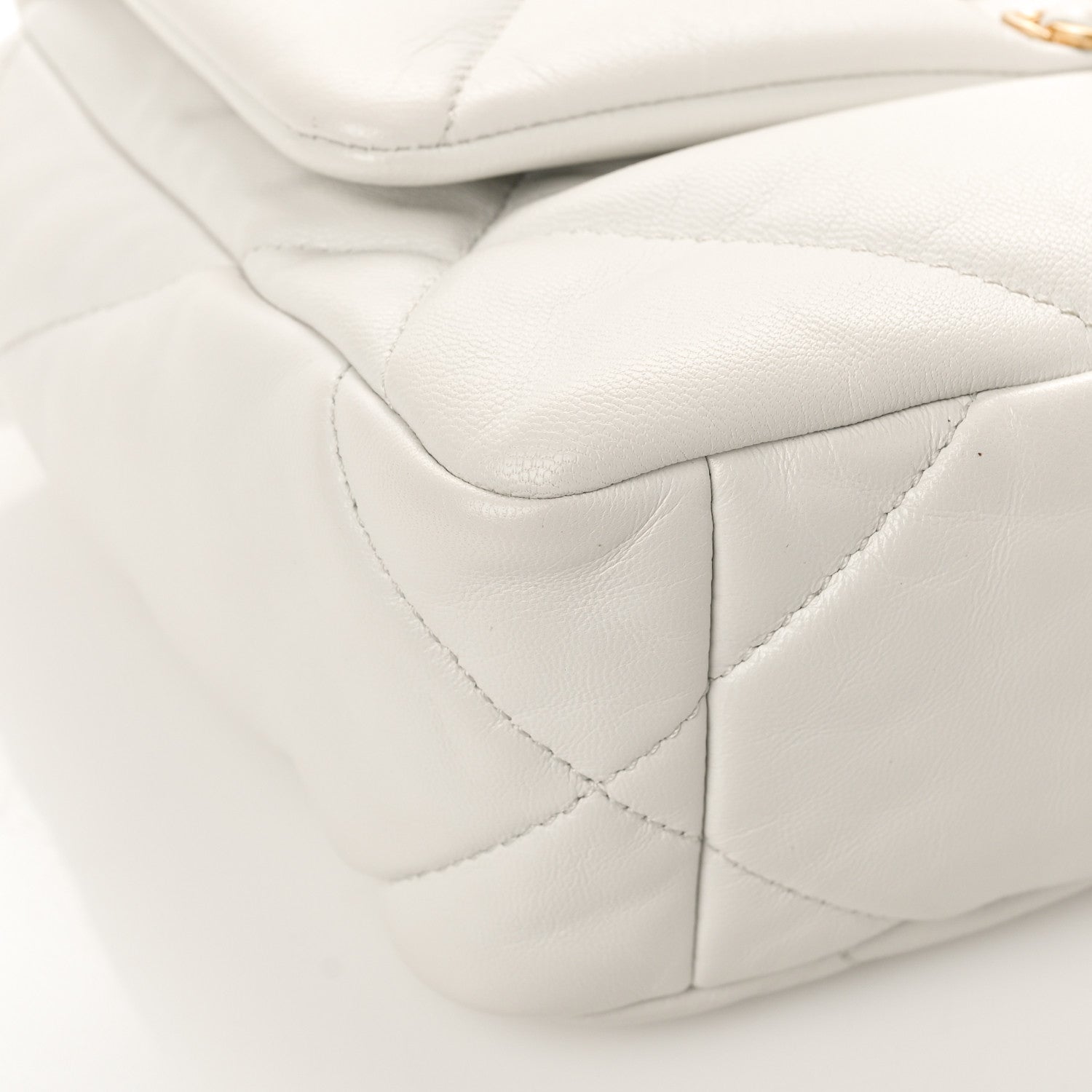 Chanel Goatskin Quilted Medium Chanel 19 Flap White 7 of 9