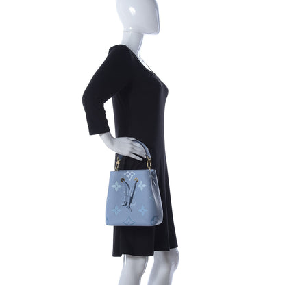 Louis Vuitton Empreinte Monogram Giant By The Pool Neonoe BB Summer Blue 3 of 11