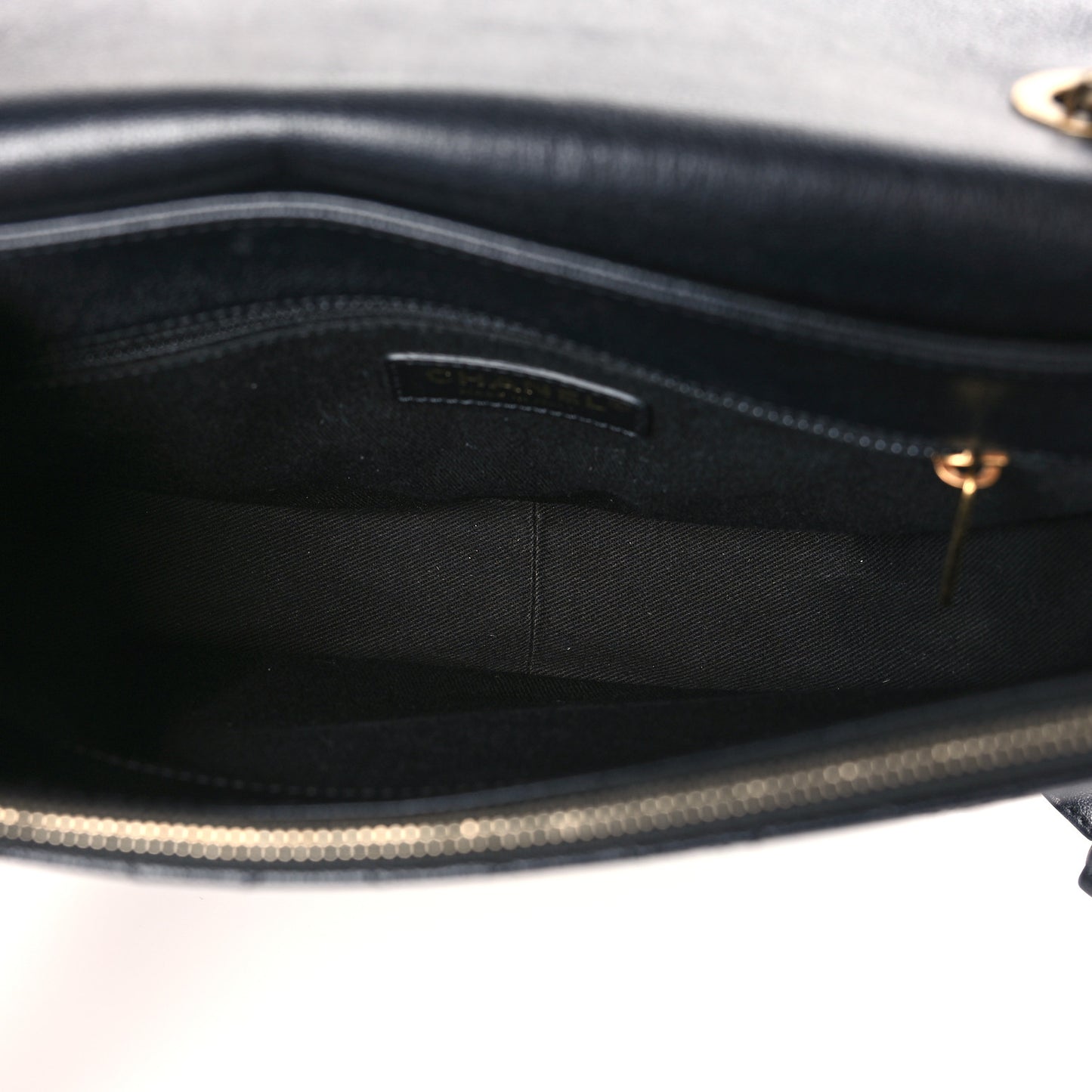 Shiny Calfskin Goatskin Quilted Medium Coco Curve Messenger Flap Black