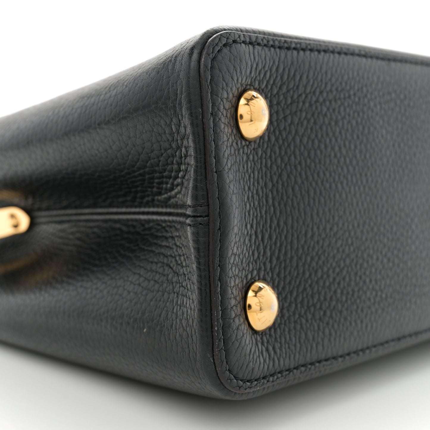 Taurillon Capucines PM Black