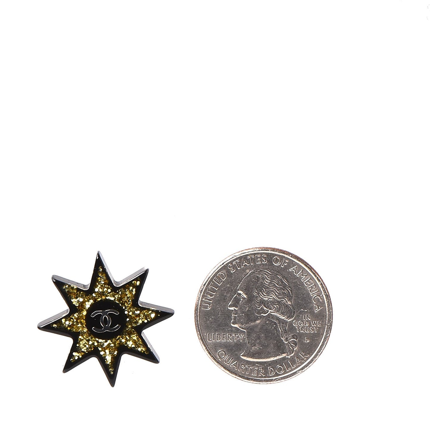 Resin Metal CC Star Earrings Black Gold