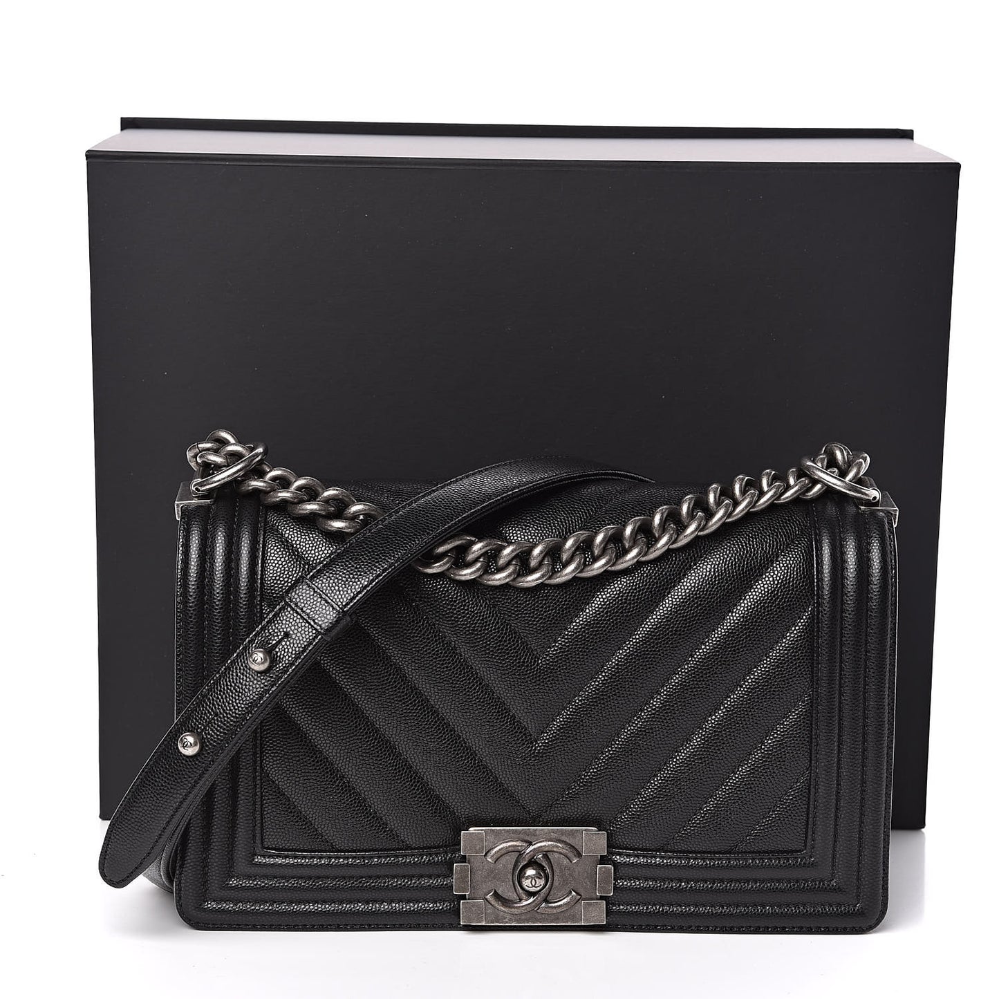 Caviar Chevron Quilted Medium Boy Flap Black