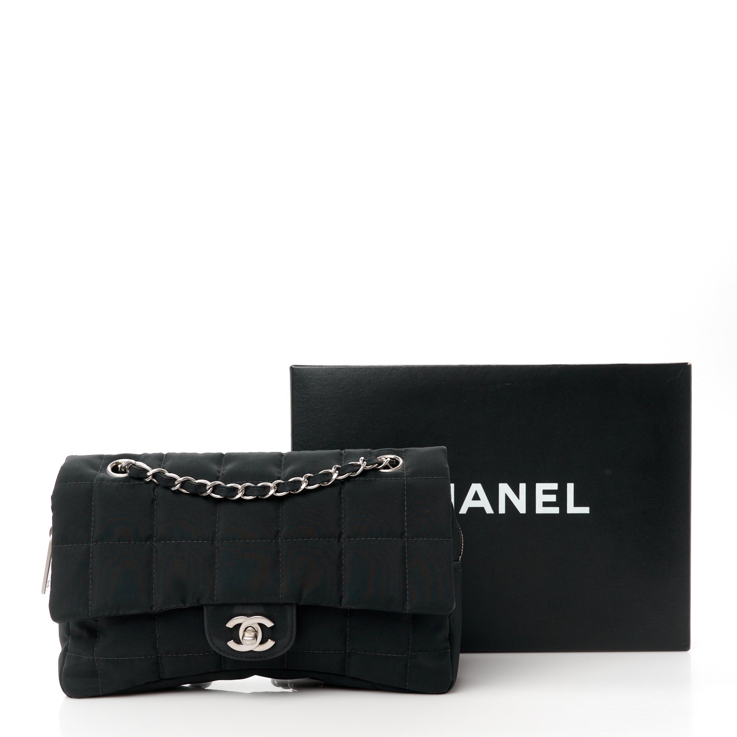 Nylon Square Quilted Flap Black