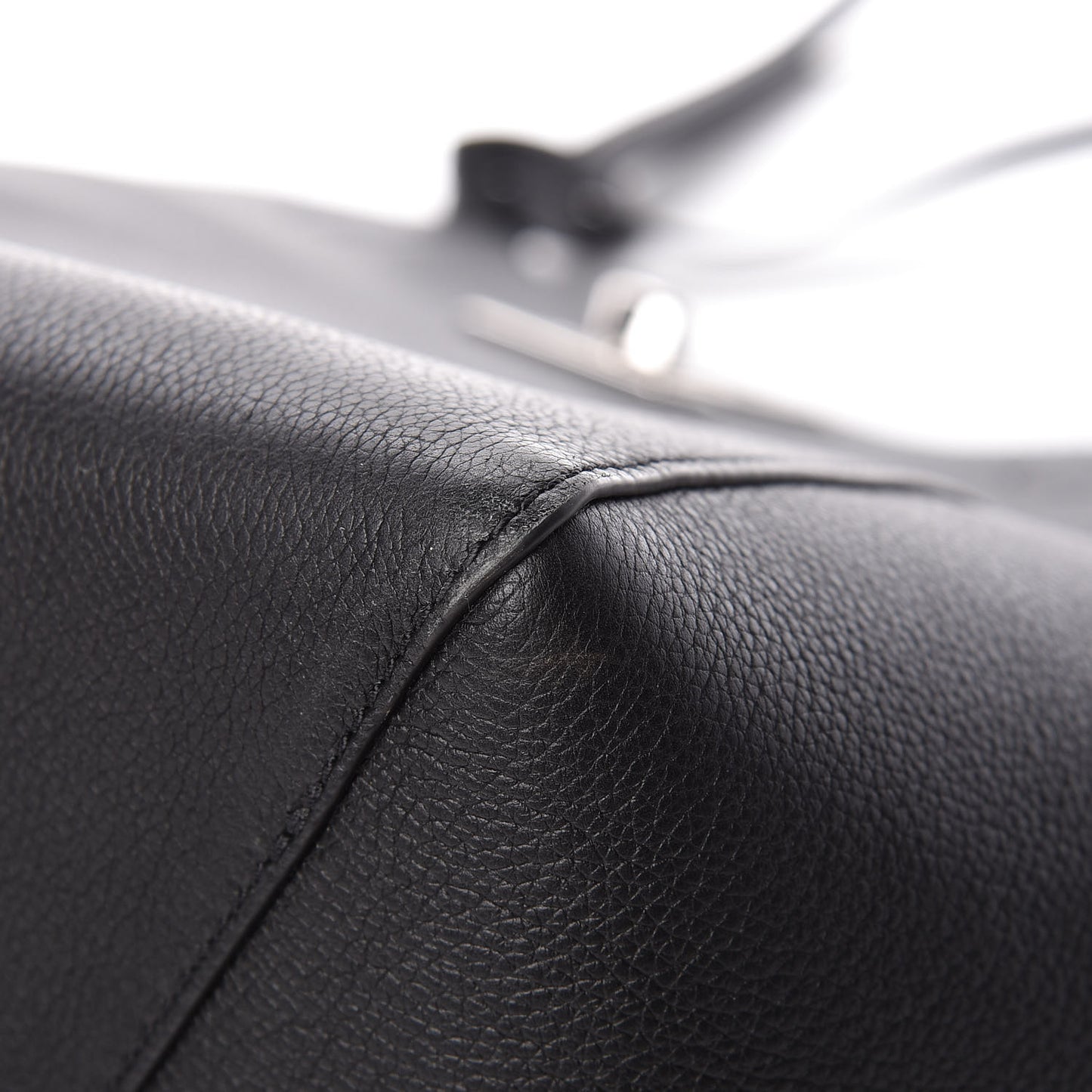 Calfskin Lockme Cabas Black