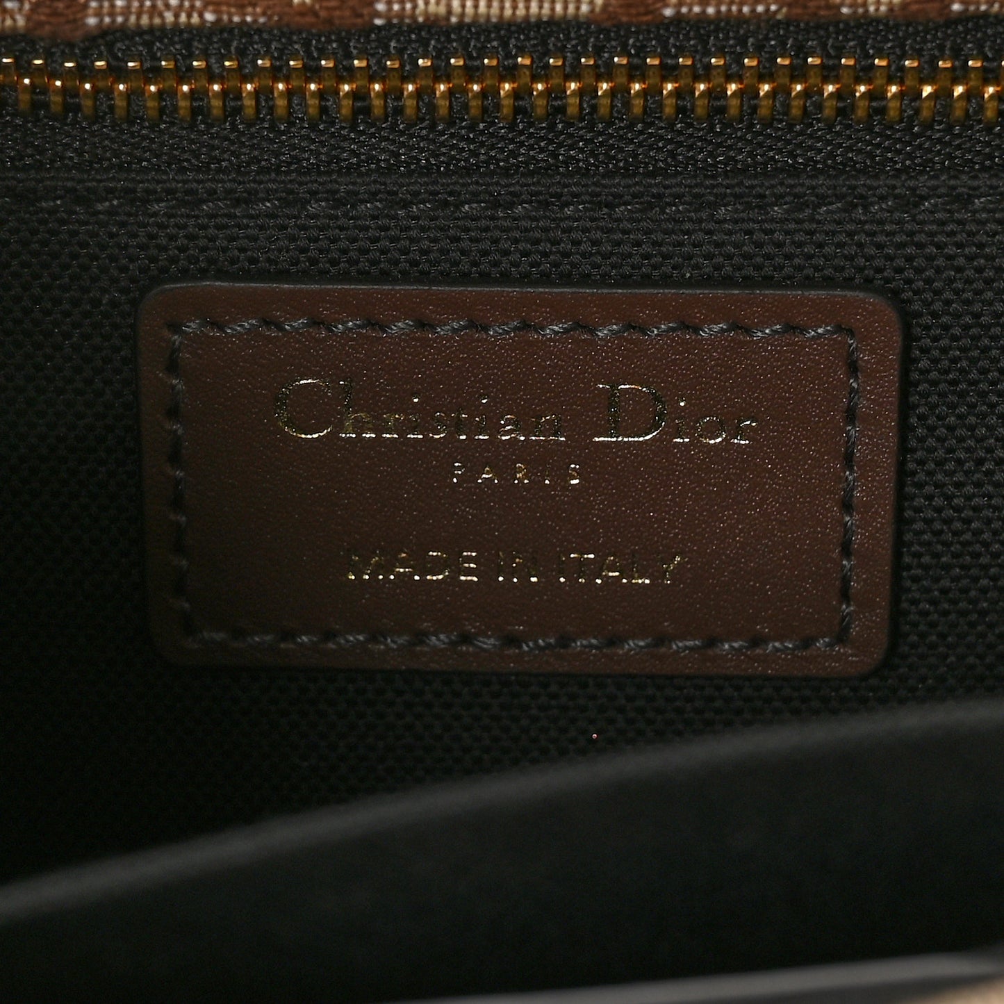Oblique 30 Montaigne Flap Bag Brown
