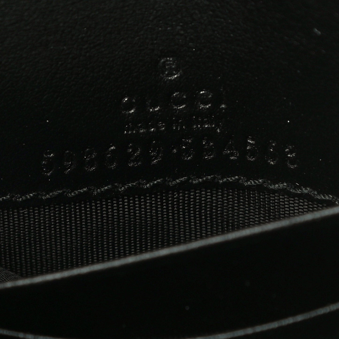 Calfskin Matelasse GG Marmont Medium Wallet Black