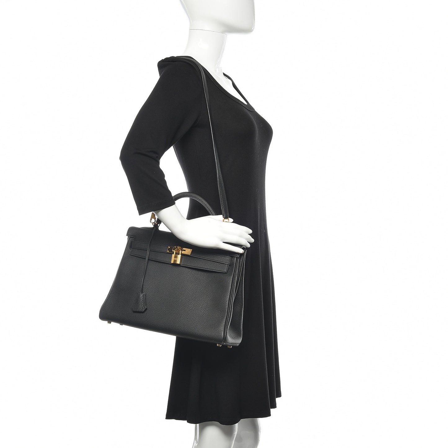 Togo Kelly Retourne 32 Black