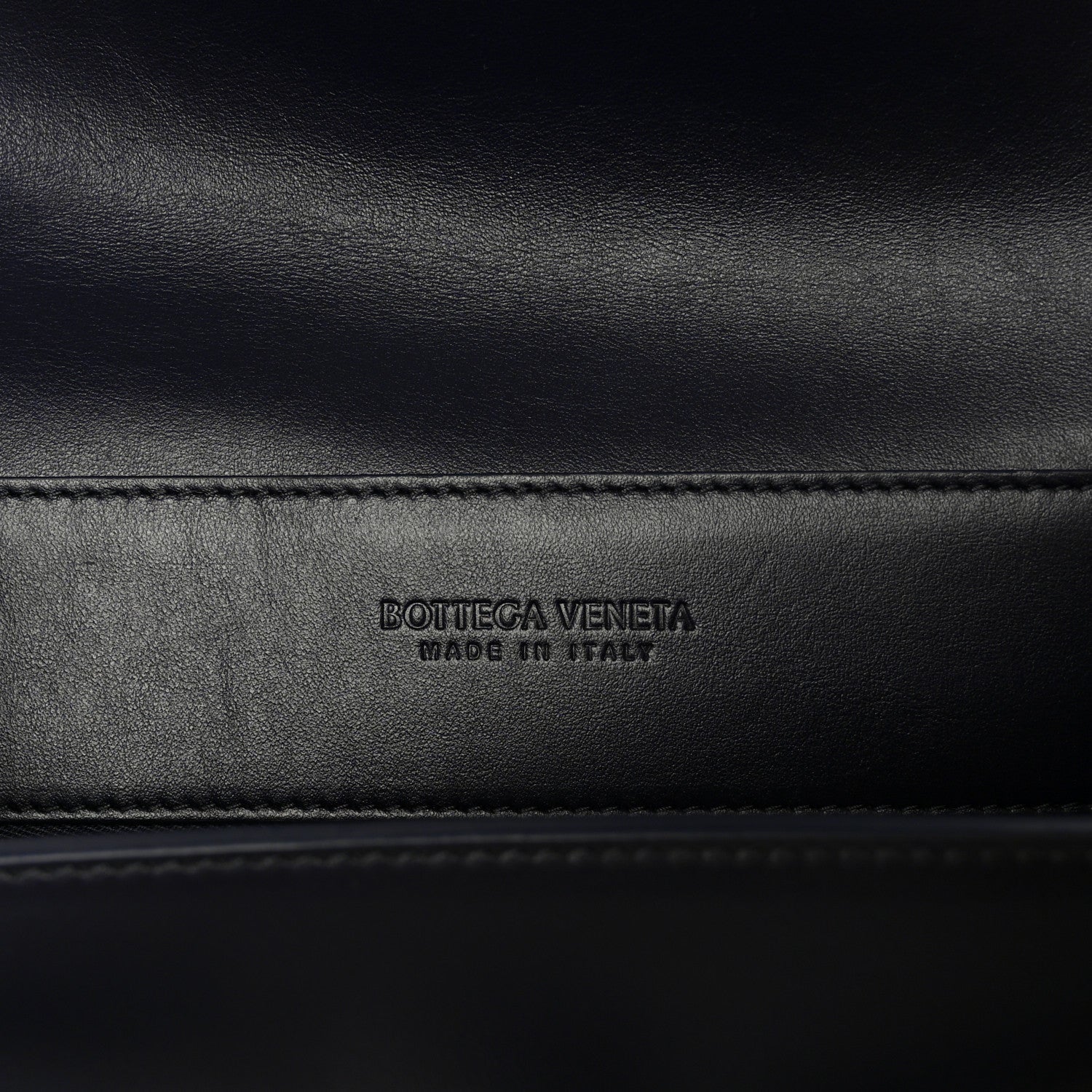 Bottega Veneta Calfskin Intrecciato Small Andiamo Messenger Bag Nocturnal 6 of 12