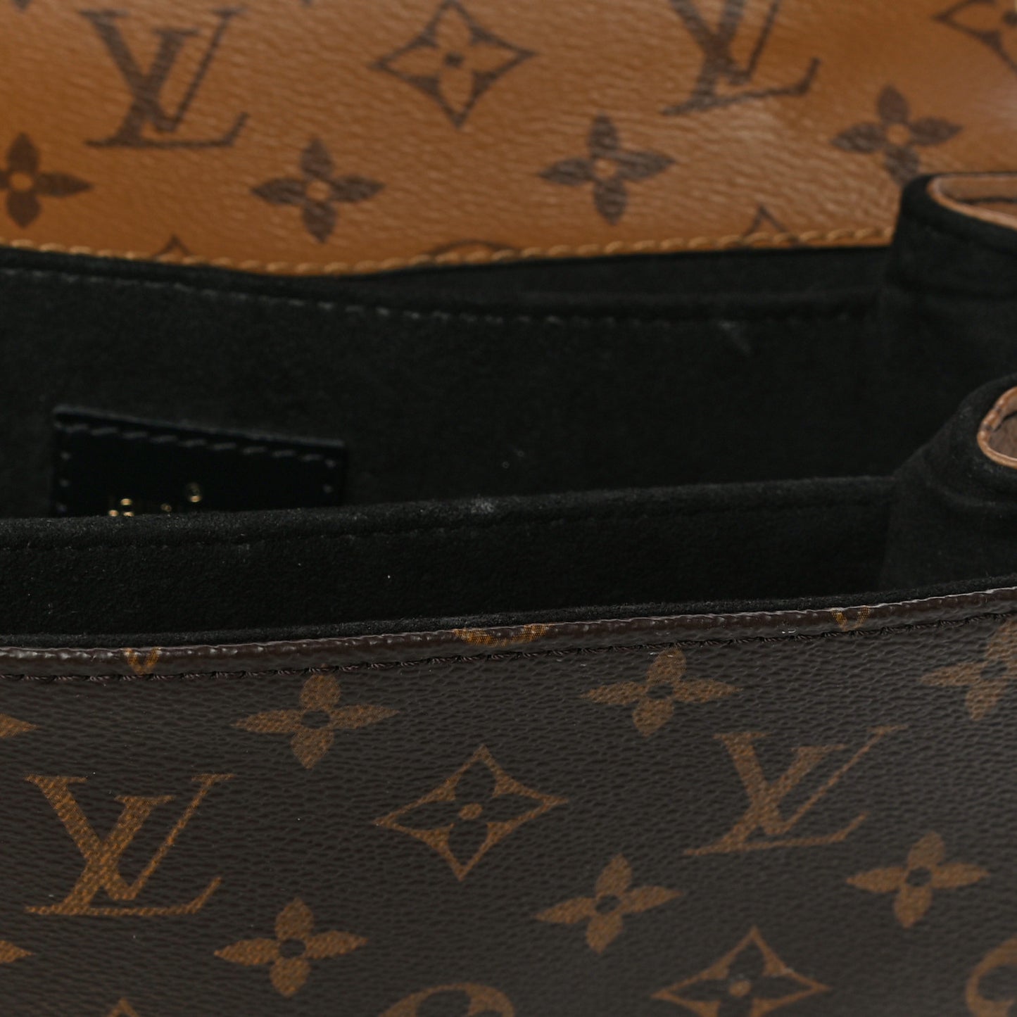 Reverse Monogram Pochette Metis