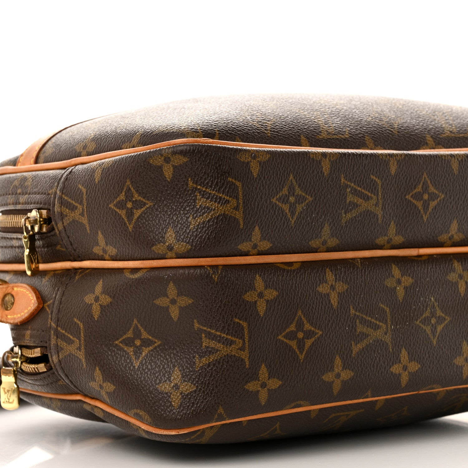 Louis Vuitton Monogram Reporter PM 9 of 15