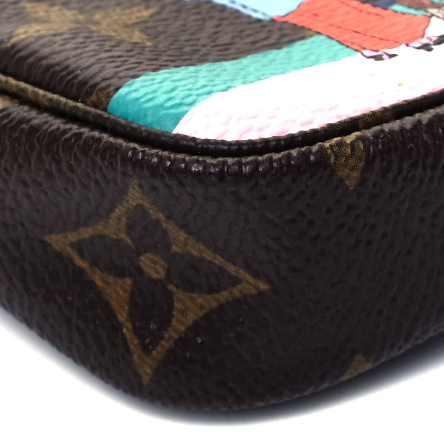 Louis Vuitton Monogram 2016 Christmas Animation Mini Pochette Accessories Rose Ballerine 8 of 9